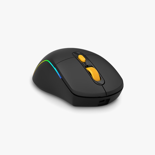 Ergonomic and comfortable wired gaming mouse Ergonomic and comfortable wired gaming mouse
