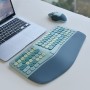 Comfortable ergonomic wireless keyboard and mouse set